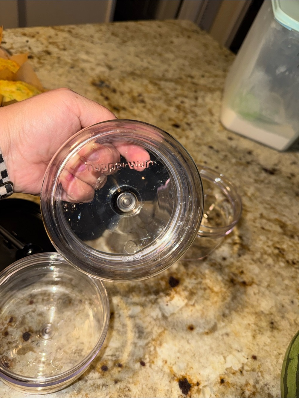 Three-Piece Clearly elegant Stackable Storage Jars with Black Lids Tupperware - Picture 9 of 9